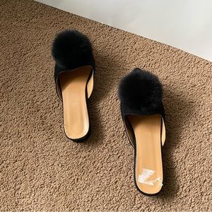 Fashion slip on flats
